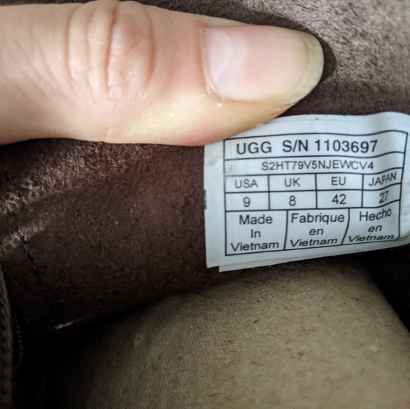 ugg boots - Picture 3 of 3